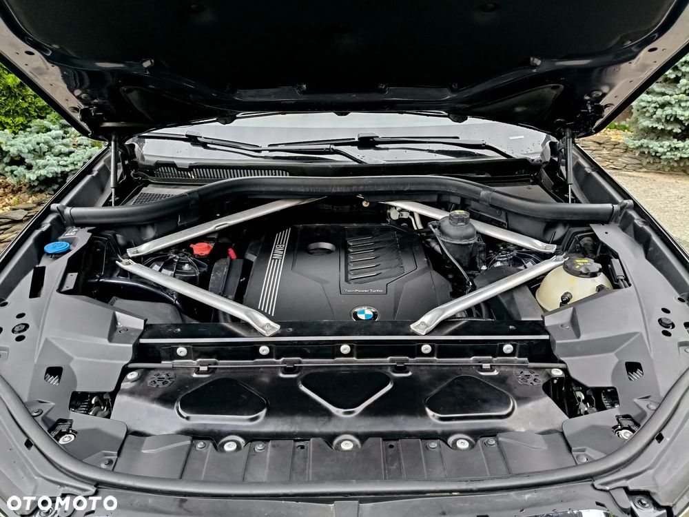BMW X5 xDrive40i - 16