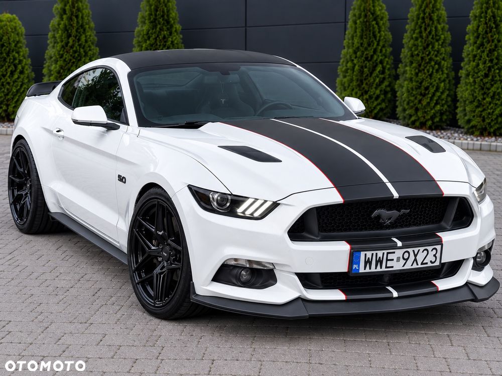 Ford Mustang - 2
