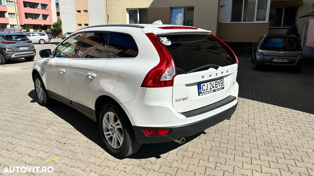 Volvo XC 60 2.4D AWD Summum - 12