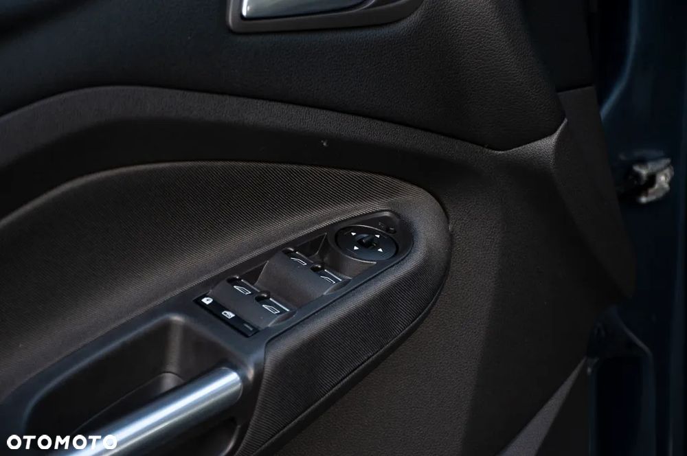Ford C-MAX 1.5 EcoBoost Start-Stop-System Titanium - 36