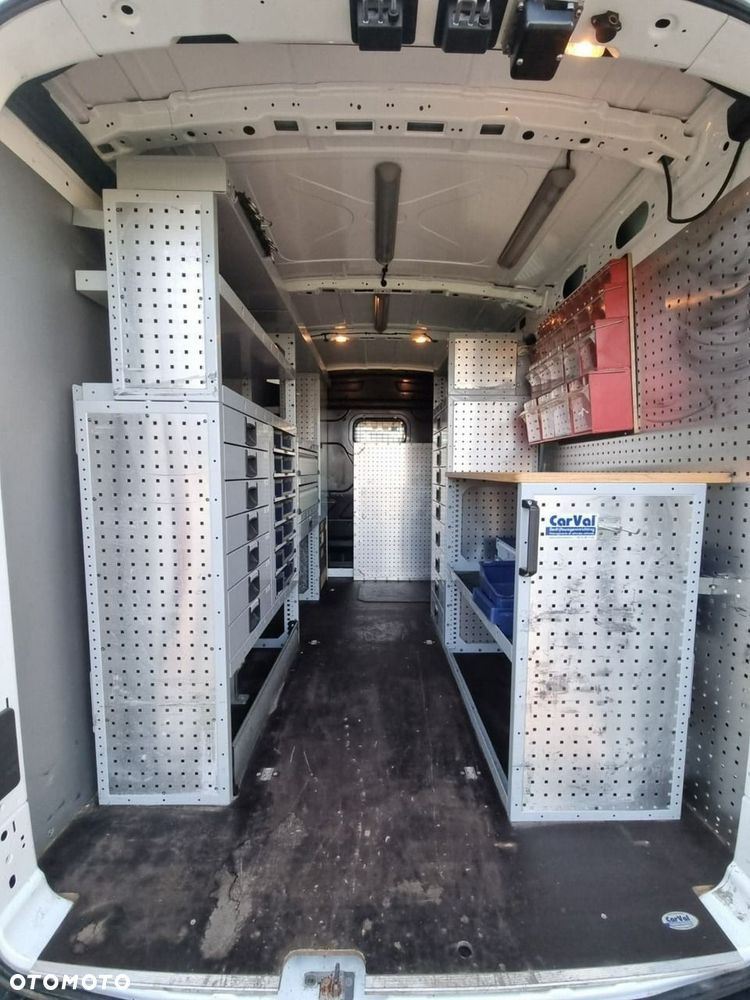 Ford Transit - 22