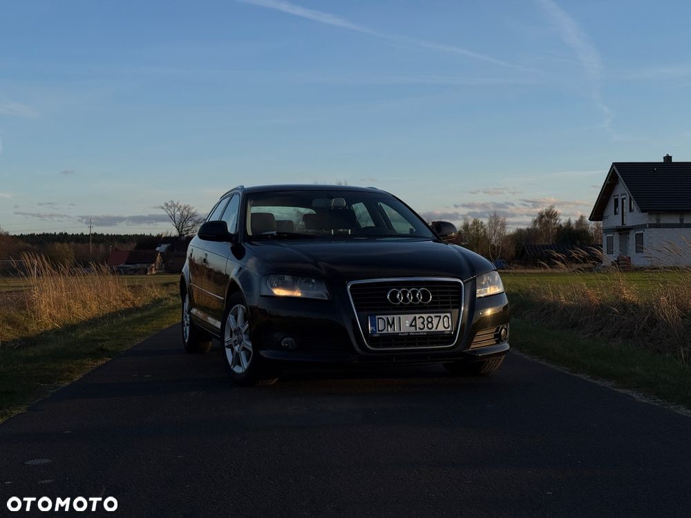 Audi A3 Sportback 2.0 TDI DSG Ambition - 2