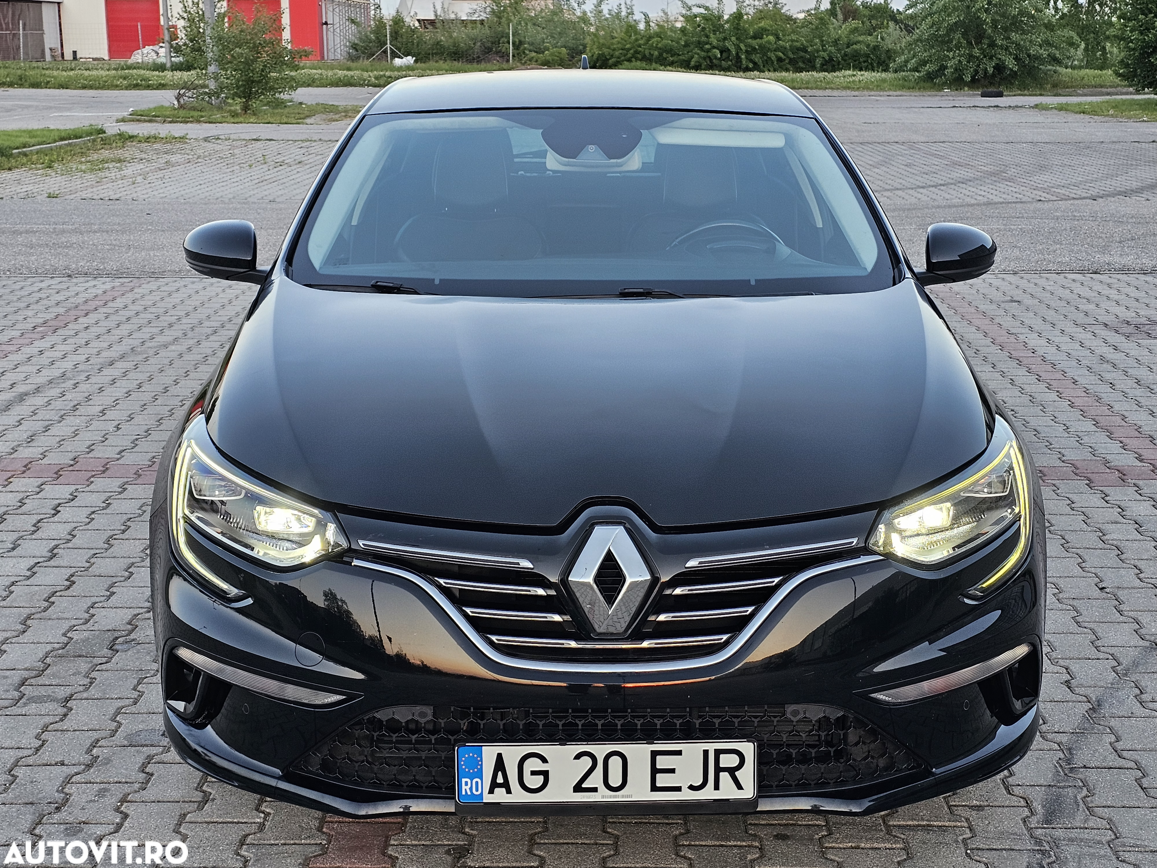 Renault Megane ENERGY dCi 130 BOSE EDITION - 32