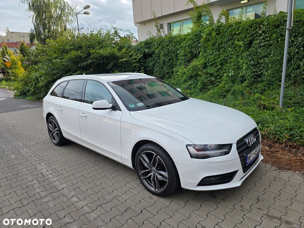Audi A4 Avant 2.0 TDI DPF multitronic Ambiente - 2