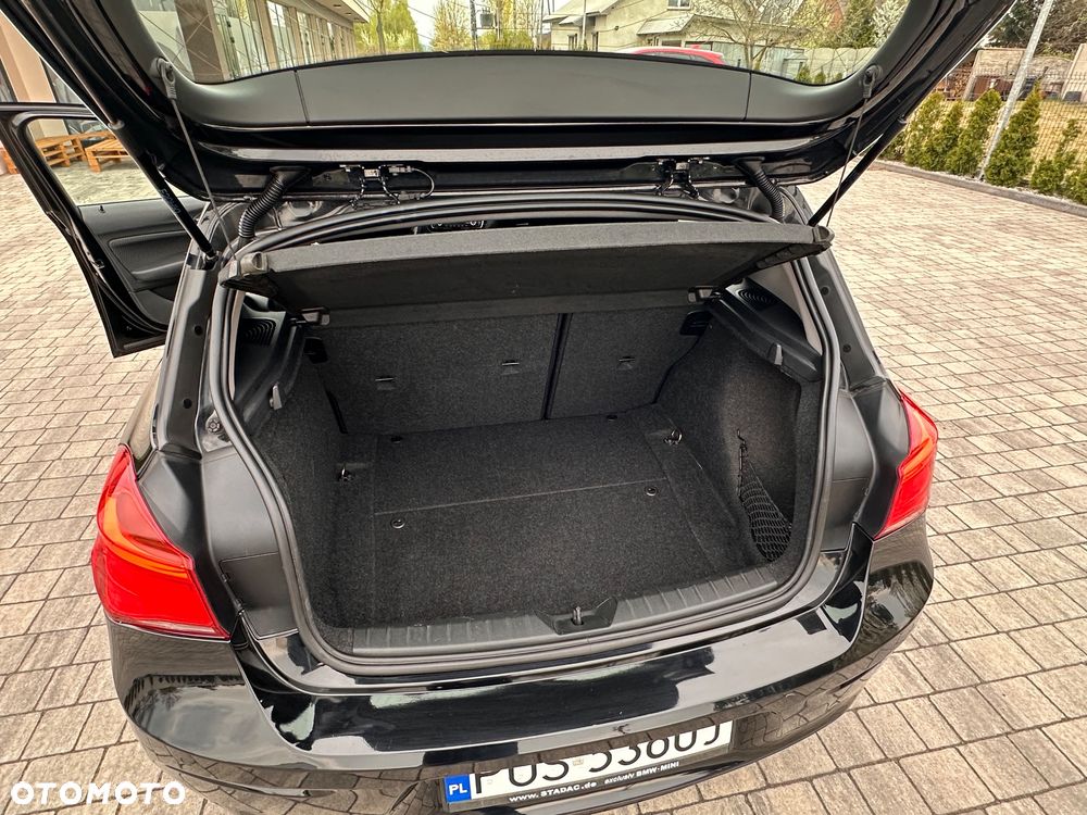 BMW Seria 1 118d - 32