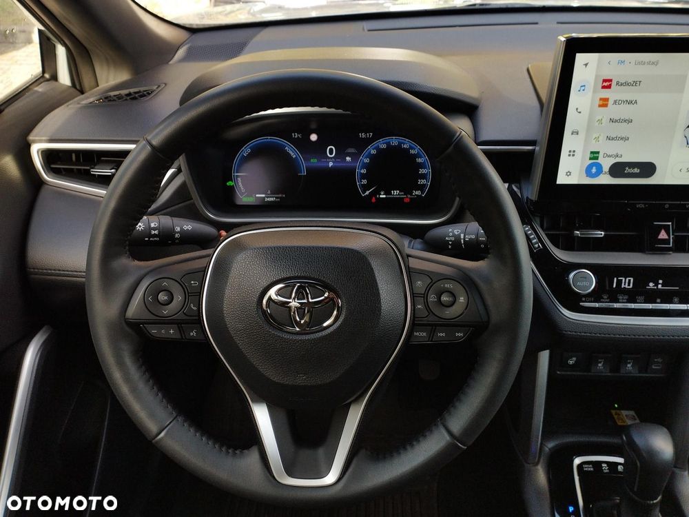 Toyota Corolla Cross - 12