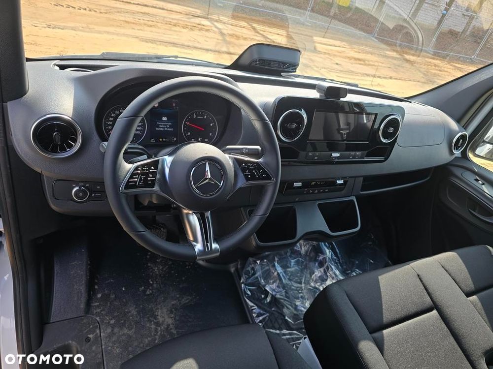 Mercedes-Benz Sprinter 317 CDI Long PRO 9G-Tronic - 17