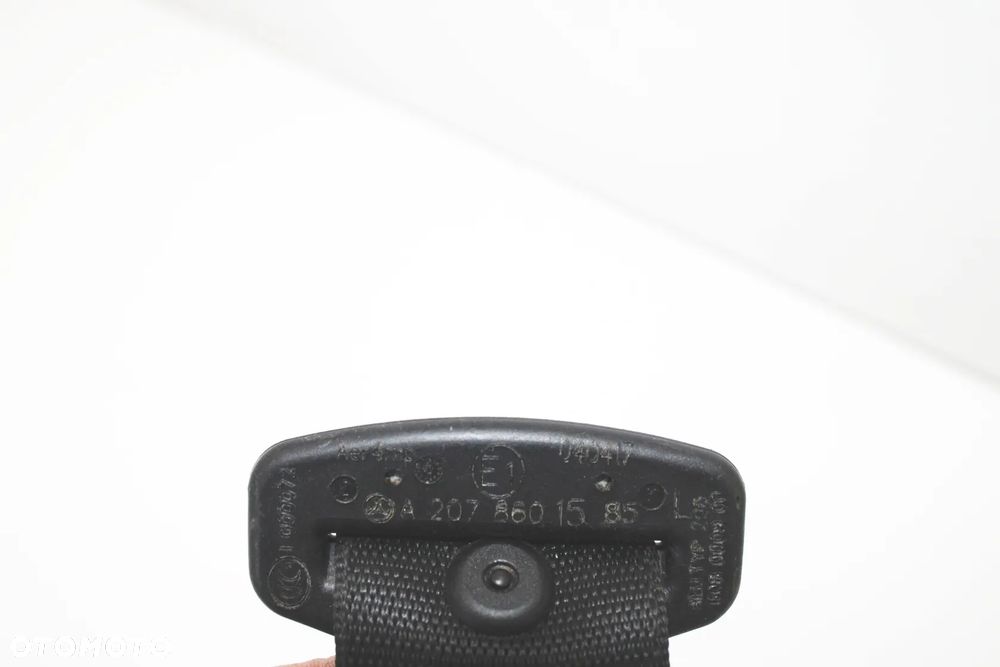 Pas bezpieczeństwa tył lewy OE Mercedes W207 C207 Lift Cabrio A2078601585 - 5