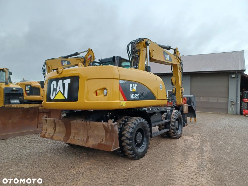 Caterpillar CAT M 322 D - 9