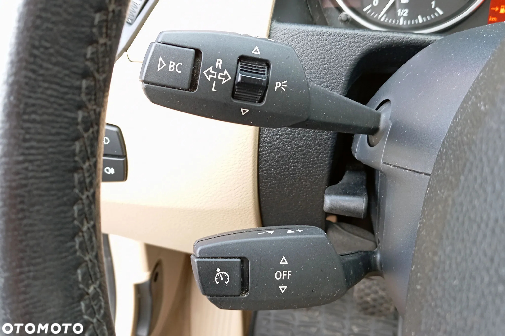 BMW X1 sDrive18i - 23