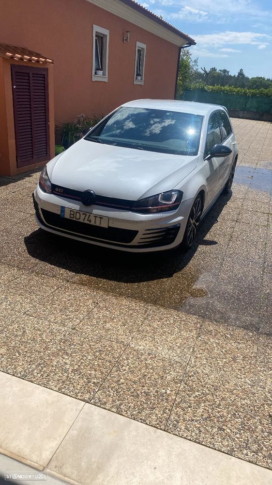 VW Golf 2.0 GTi DSG Edition 30 - 24
