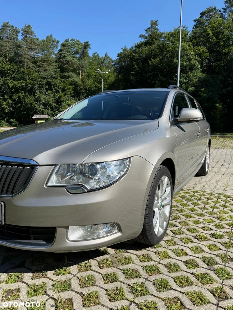 Skoda Superb 2.0 TDI Comfort DSG - 4