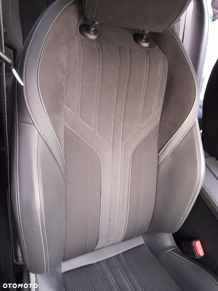 Peugeot 408 1.2 PureTech GT S&S EAT8 - 29