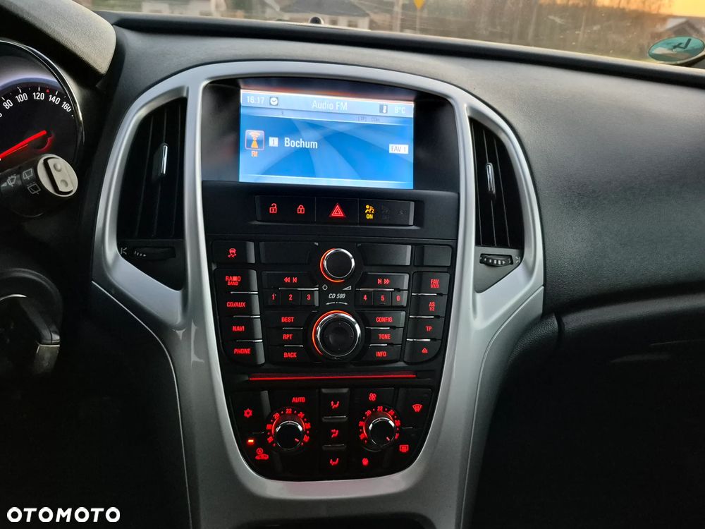 Opel Astra 1.4 Turbo Cosmo - 16