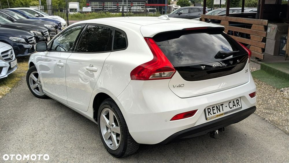 Volvo V40 - 11