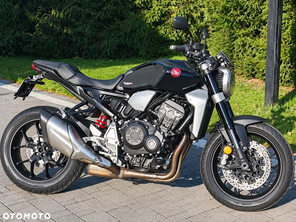 Honda CB - 1