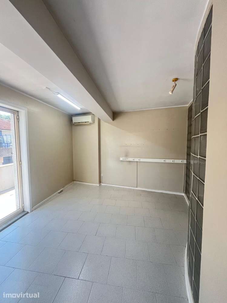 Escritório junto da Câmara Municipal de Gondomar - Grande imagem: 5/8