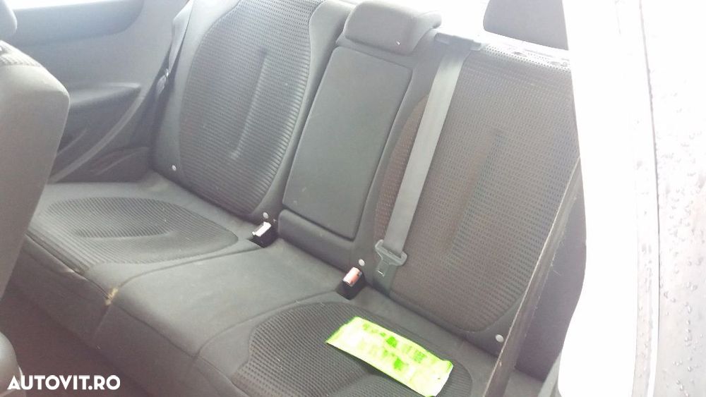 Dezmembrez Citroen C4 - 2004 - 5