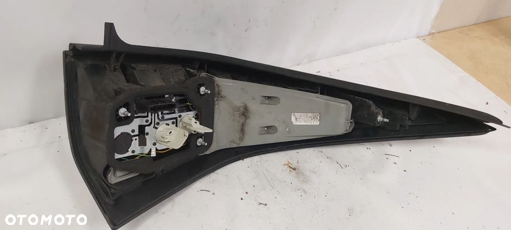 .  TYL TYLNA LAMPA LEWA SAAB 9-3 LIFT KOMBI - 4