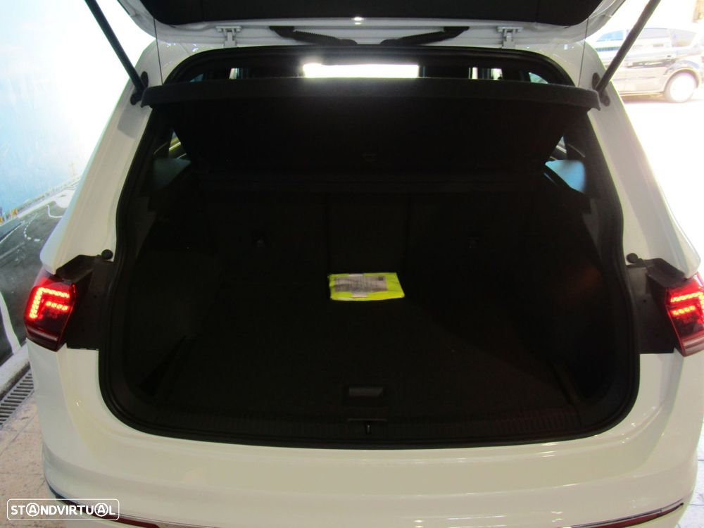VW Tiguan 2.0 TDI R-Line DSG - 15