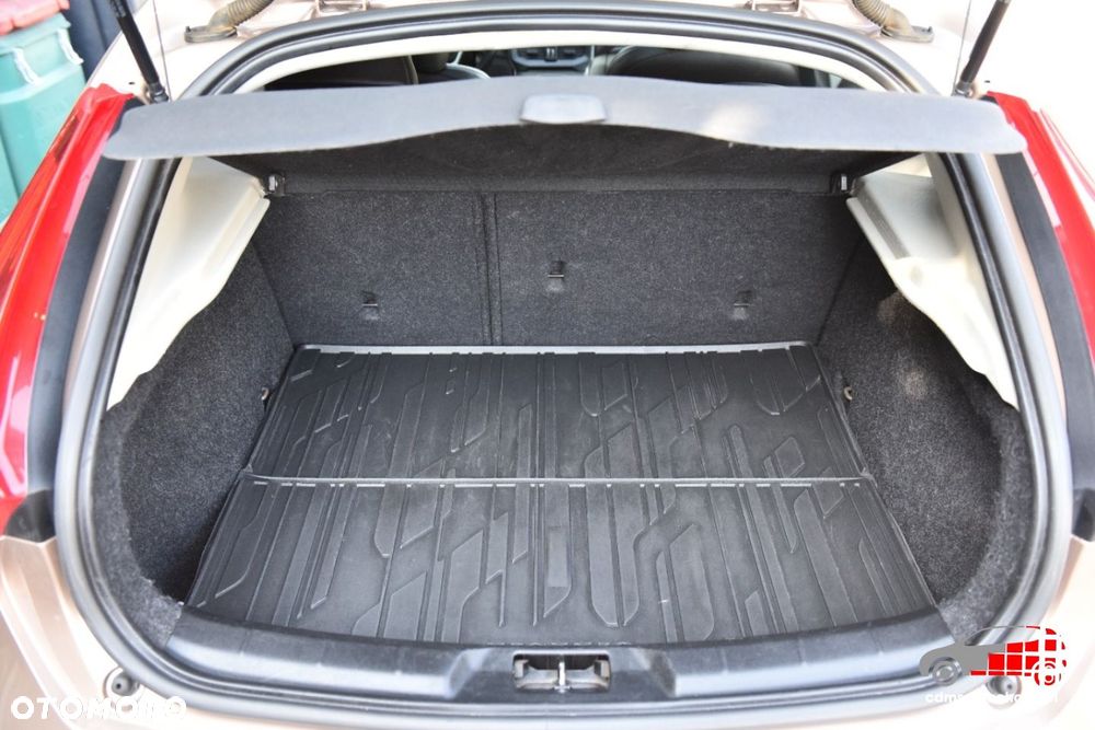 Volvo V40 - 19