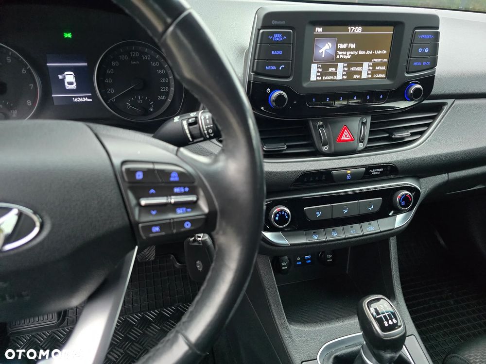 Hyundai i30 1.0 T-GDI Fastback Style - 18