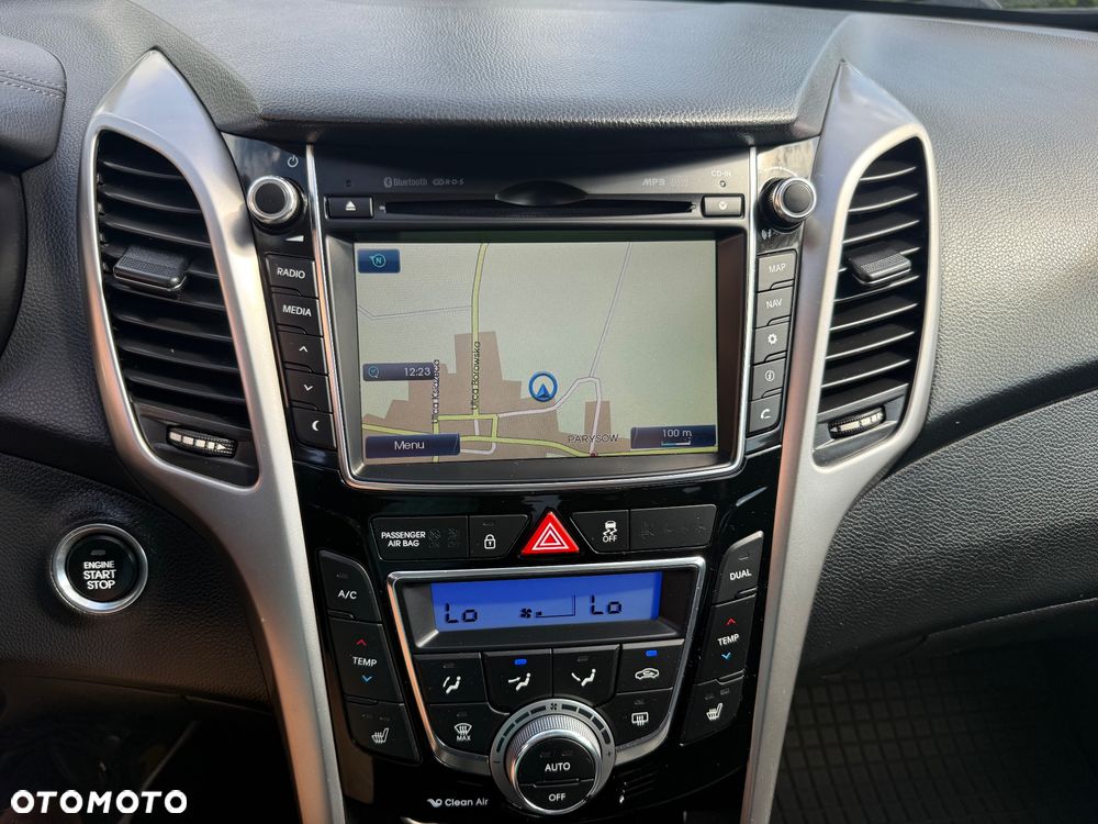 Hyundai i30 blue 1.6 CRDi YES Gold - 30
