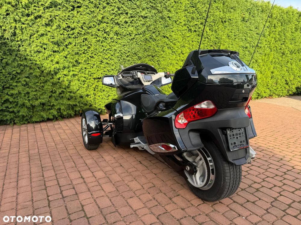 Can-Am Spyder - 4