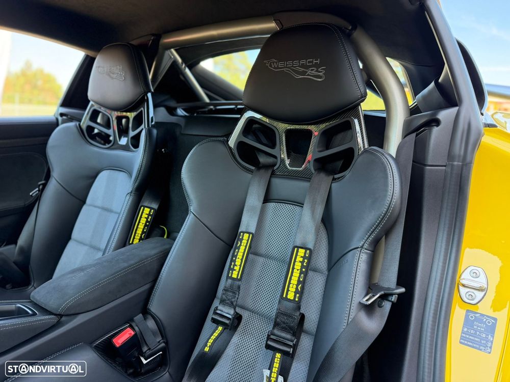 Porsche 718 Cayman GT4 RS - 41