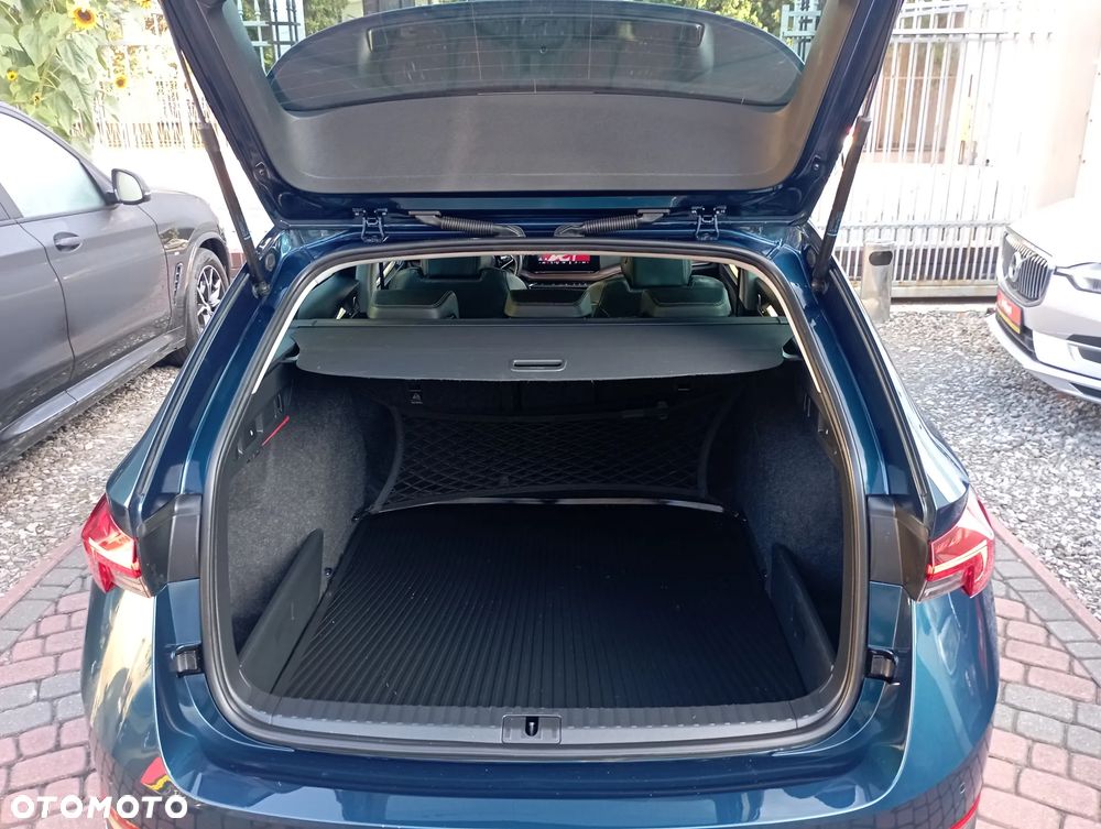 Skoda Octavia 2.0 TDI 4x4 Scout DSG - 39