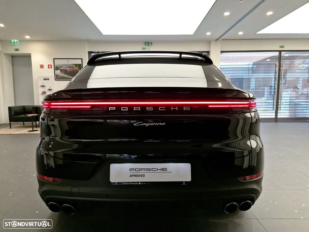 Porsche Cayenne Coupé E-Hybrid - 5
