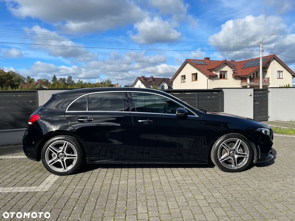 Mercedes-Benz Klasa A 180 AMG Line 7G-DCT - 3