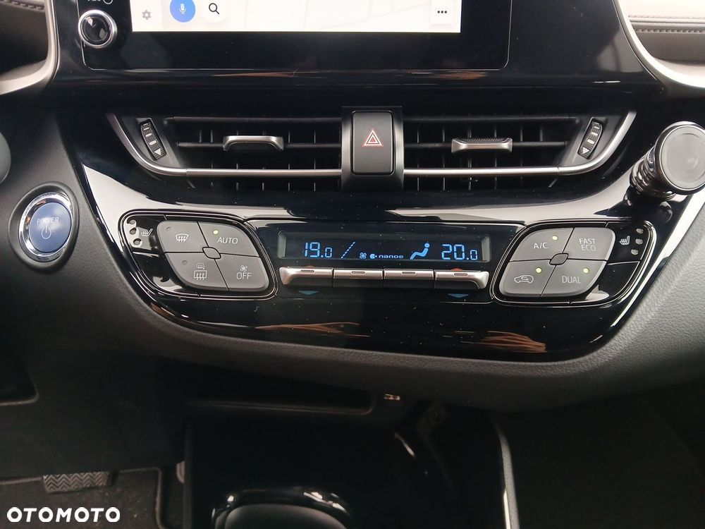 Toyota C-HR 2.0 Hybrid Executive - 34