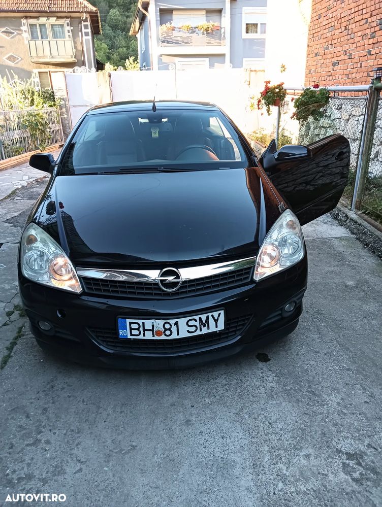 Opel Astra 1.9 CDTI Cosmo - 11