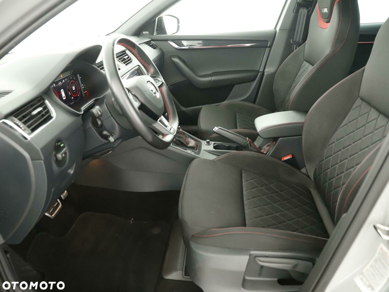 Skoda Octavia 2.0 TDI RS Challenge DSG - 13