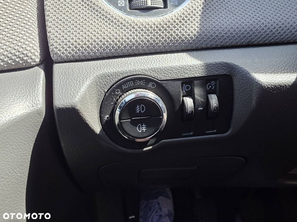 Chevrolet Cruze 1.8 LS - 11