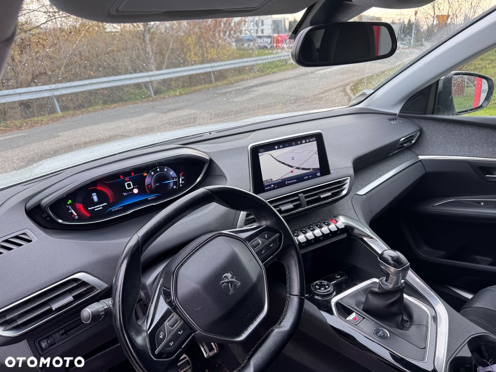 Peugeot 3008 PureTech 130 Stop & Start GPF Allure - 19