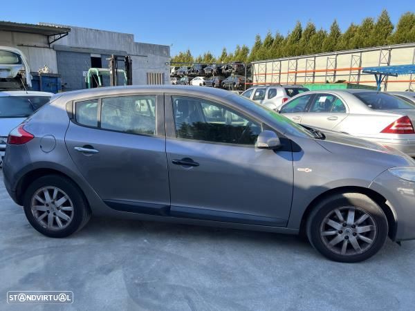 Para Peças Renault Megane Iii Hatchback (Bz0/1_) - 4