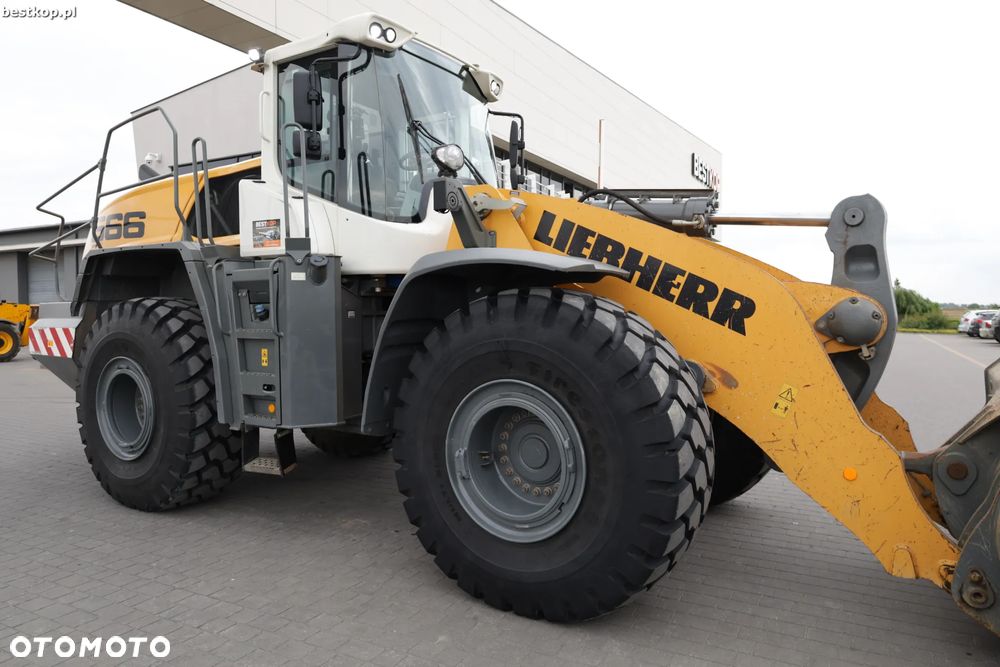 Liebherr L566 XPower - 2