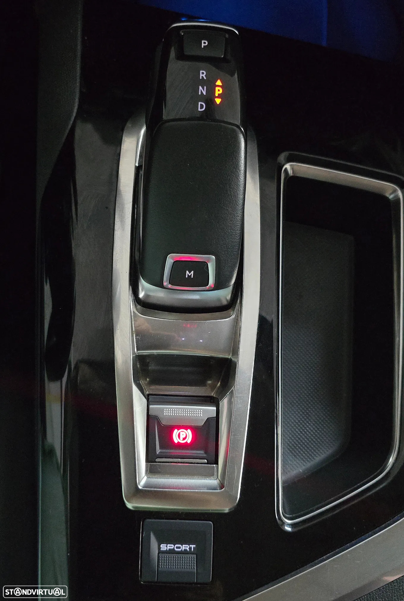 Peugeot 3008 1.2 PureTech Allure Pack EAT8 - 18
