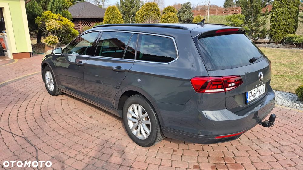 Volkswagen Passat - 29