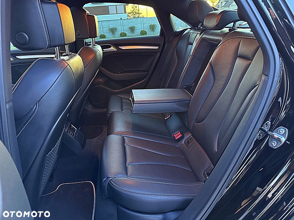 Audi S3 S tronic - 14