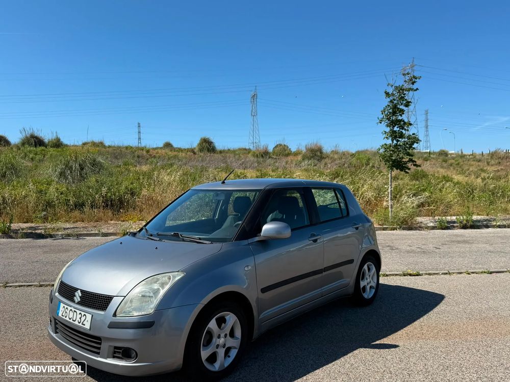 Suzuki Swift 1.3 DDiS GL - 1