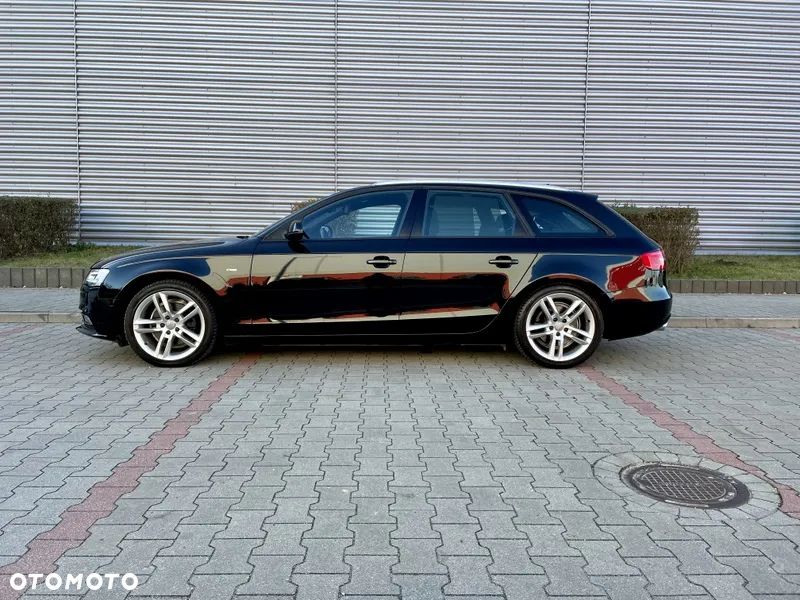 Audi A4 Avant 2.0 TDI DPF quattro S tronic S line Sportpaket - 12