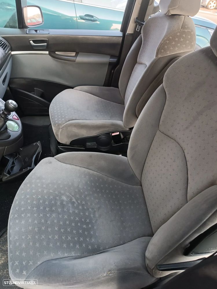 Peugeot 807 2.0 HDi - 15