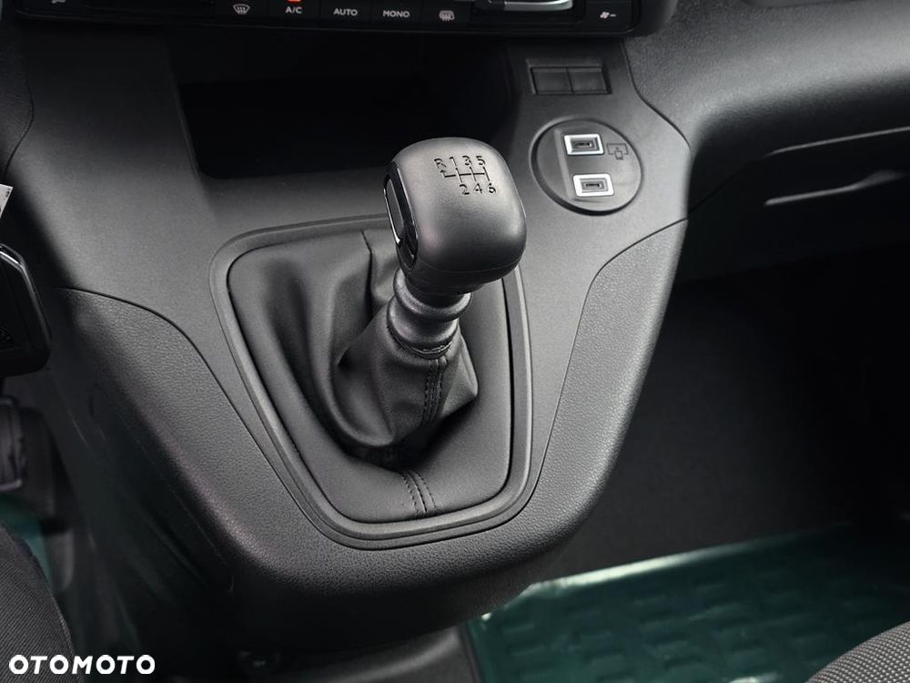 Peugeot Partner Van 1.5 BlueHDI S&S L2 - 12