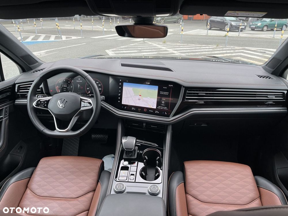 Volkswagen Touareg - 25