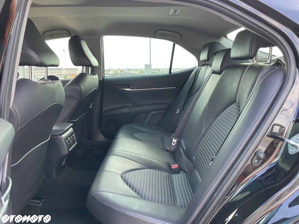 Toyota Camry 2.5 Hybrid Prestige CVT - 28