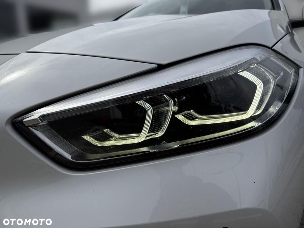 BMW Seria 1 118i Advantage - 23