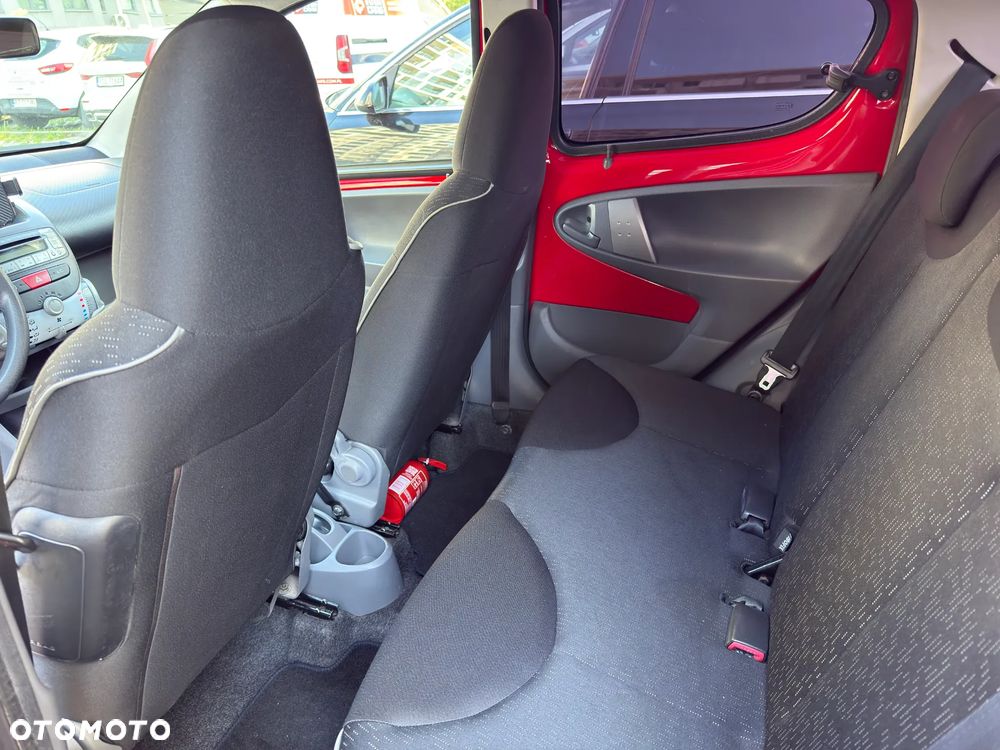Peugeot 107 1.0 Urban Move Euro5 - 14